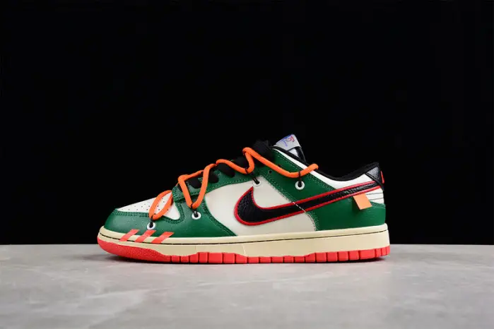 Nike SB Dunk Low 