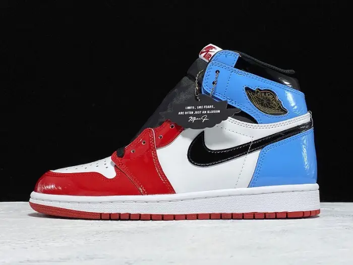 Jordan 1 Retro High Fearless UNC Chicago 