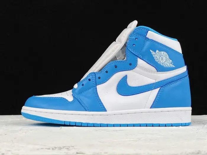 Jordan 1 Retro UNC 