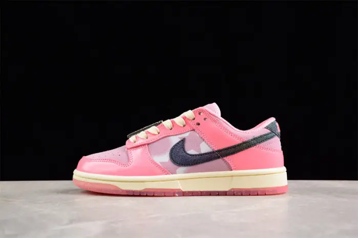 Nike SB Dunk Low 