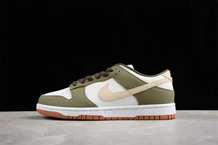 Nike SB Dunk Low 