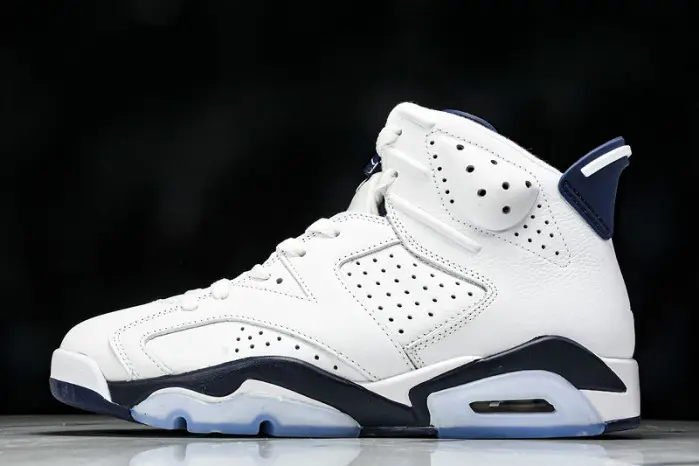 Air Jordan 6 Retro “Midnight Navy” 
