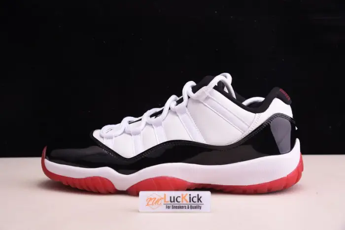 Jordan 11 Retro Low Concord Bred 