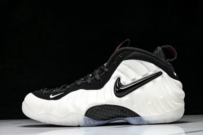 Nike Air Foamposite One   'Pearl' 