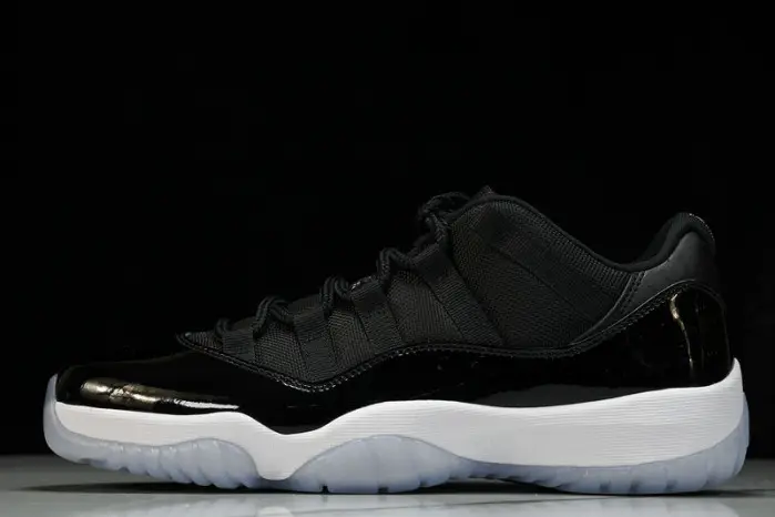 Jordan 11 Retro Low  “Space Jam” 