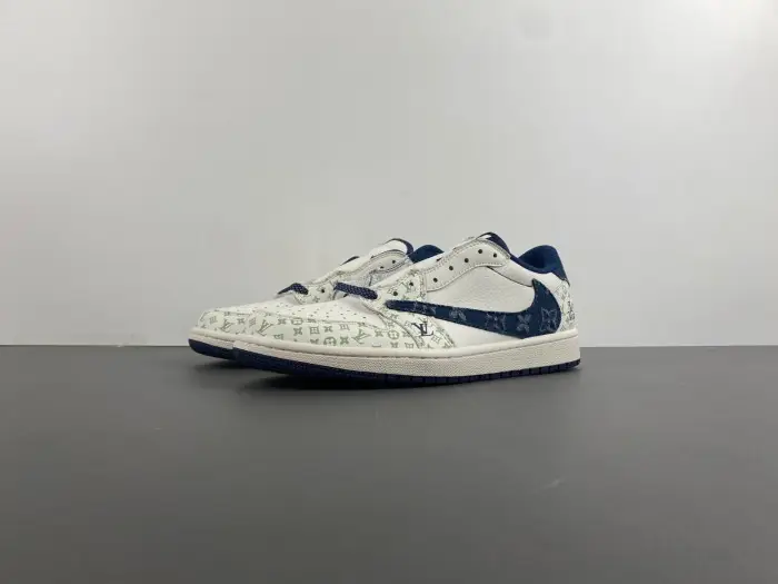 Travis Scott x Air Jordan 1 Low OG 