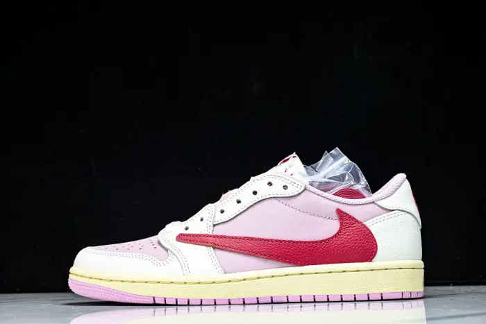 Travis Scott × AJ1 Low "Shy Pink" 
