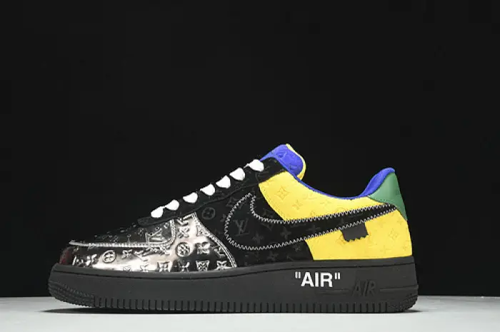NIKE AIR FORCE 1 