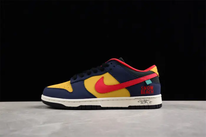 NIKE SB DUNK LOW 