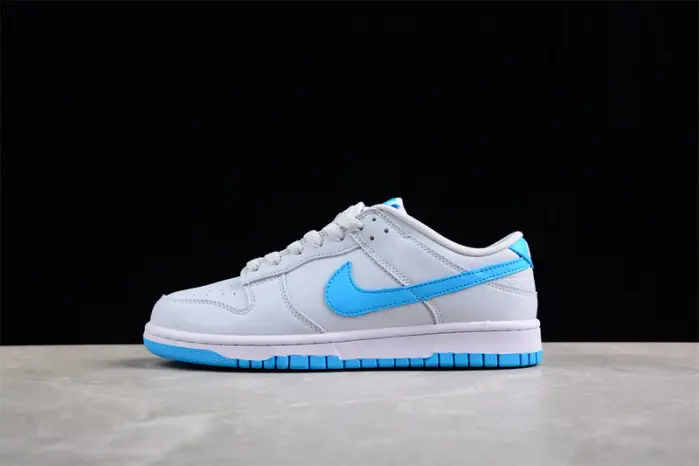 Nike SB Dunk Low 