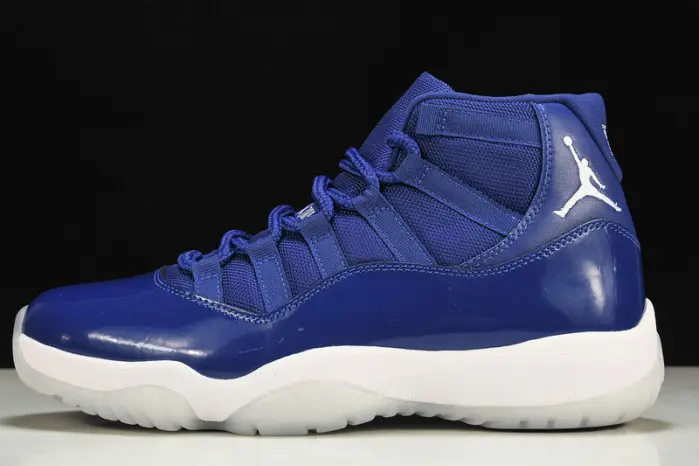 Air Jordan 11  High Retro 