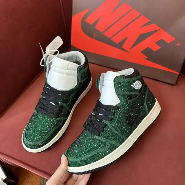 AIR JORDAN DRILL SNEAKERS 