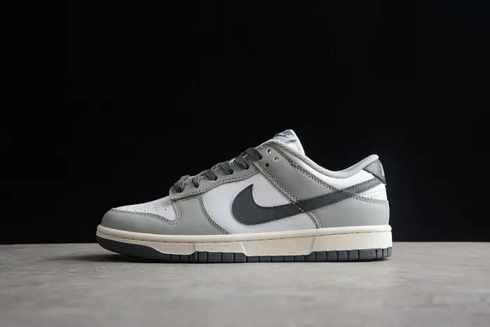 Nike Dunk Low Light Smoke Grey 