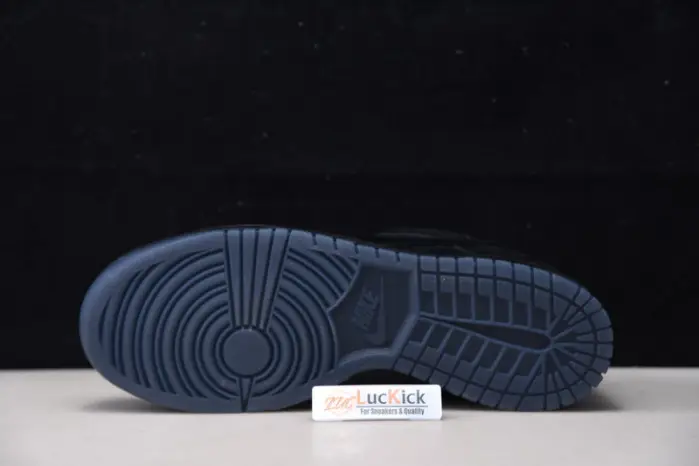 Nike SB Dunk Low SP Undefeated 5 On It Black 