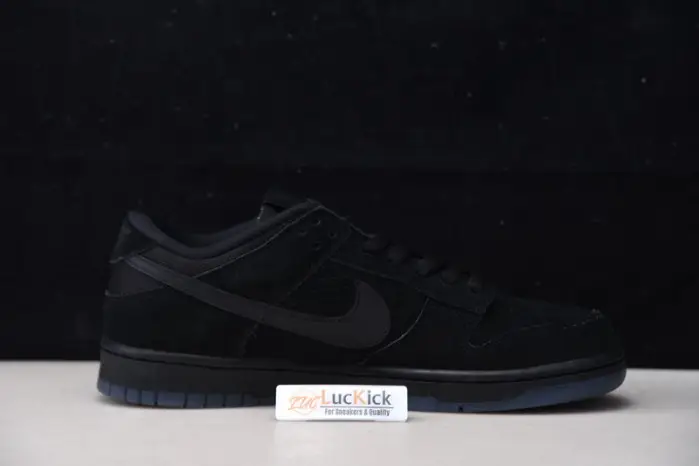 Nike SB Dunk Low SP Undefeated 5 On It Black 