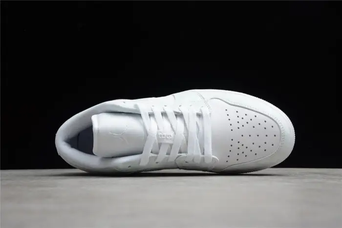 Jordan 1 Low  Tumbled Leather 