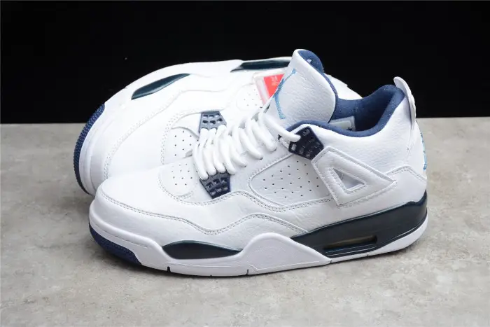 Jordan 4 Retro Columbia (2015) 