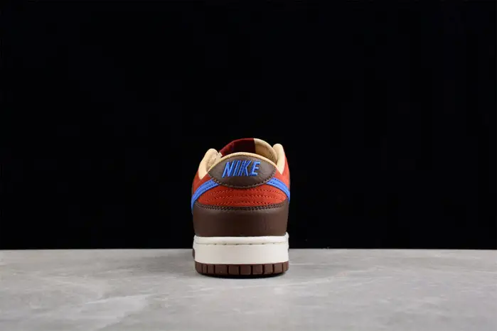 Nike SB Dunk Low 