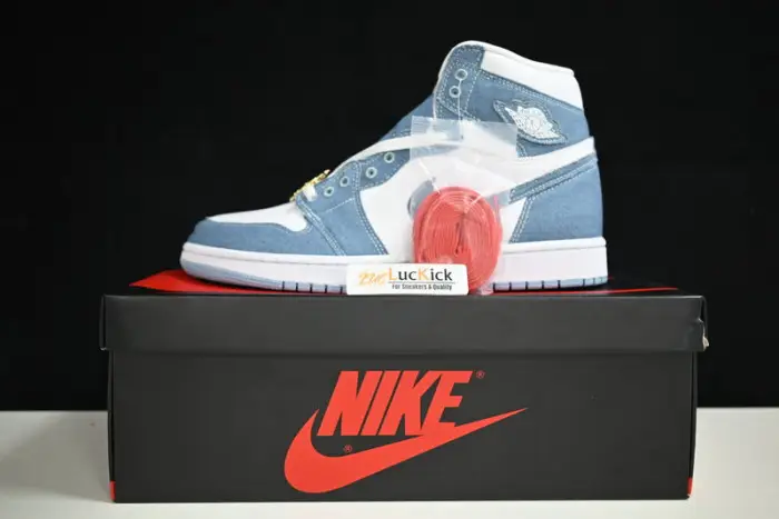 AirJordan 1 Retro WMNS “Denim” 