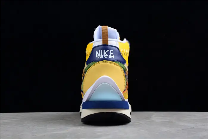 Jean Paul Gaultier x Sacai x Nk VaporWaffle "Sesame" 