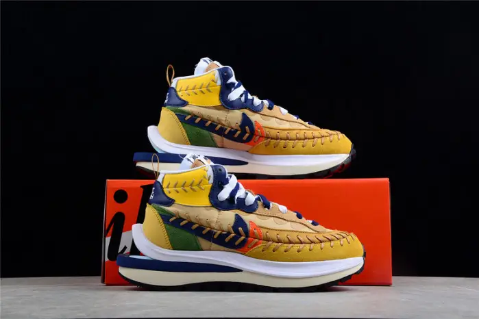 Jean Paul Gaultier x Sacai x Nk VaporWaffle "Sesame" 