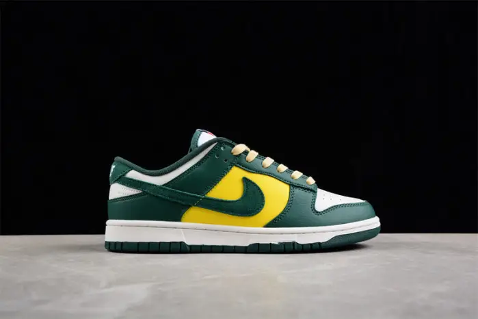 Dunk Low “Noble Green” 