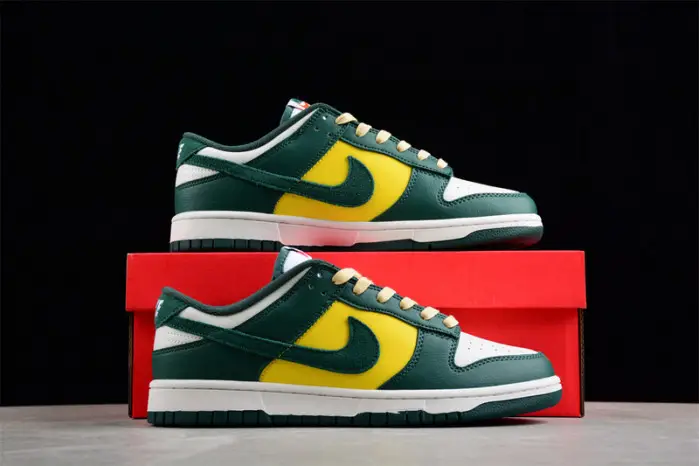 Dunk Low “Noble Green” 