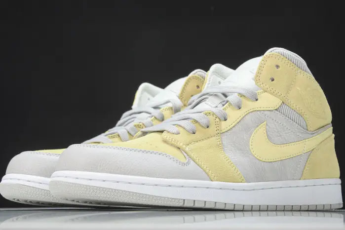 Air Jordan 1 Mid 