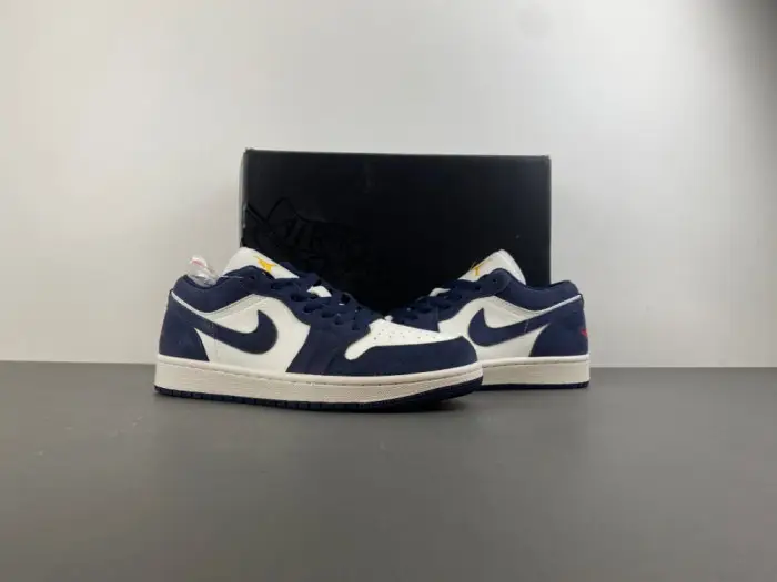 Air Jordan 1 Low 
