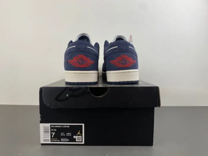 Air Jordan 1 Low 