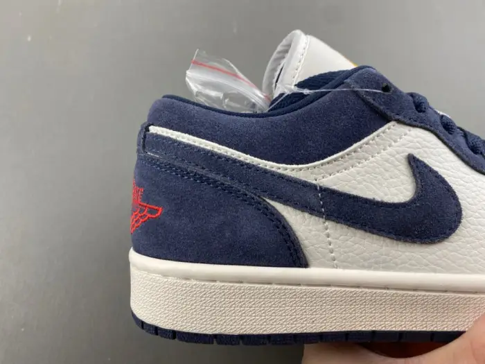 Air Jordan 1 Low 