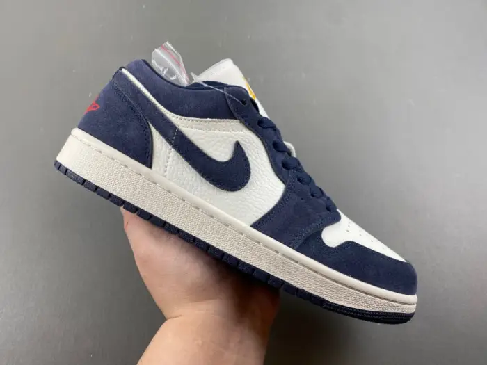 Air Jordan 1 Low 