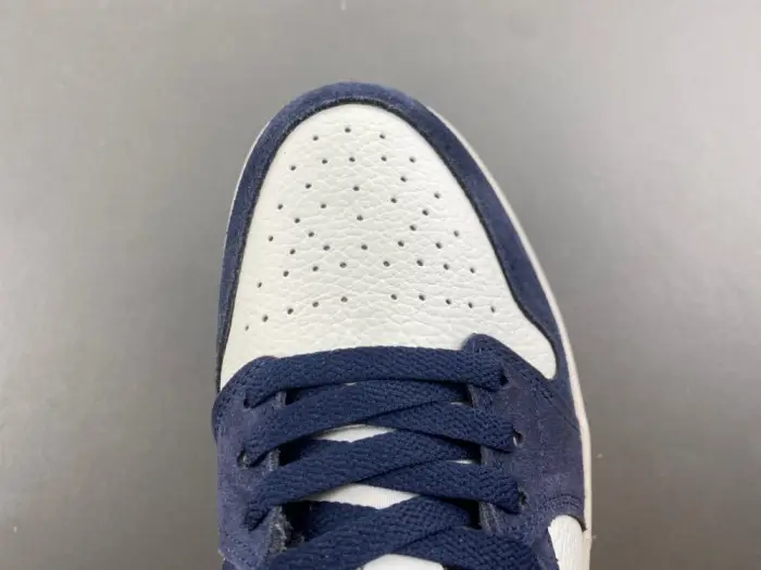 Air Jordan 1 Low 