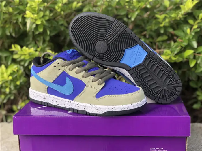 Nike Dunk Low SB Celadon 