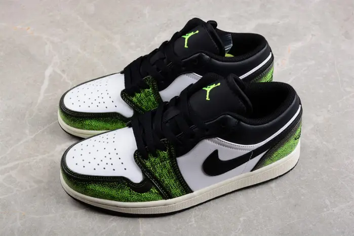 Jordan 1 Low Wear Away Electric Green 