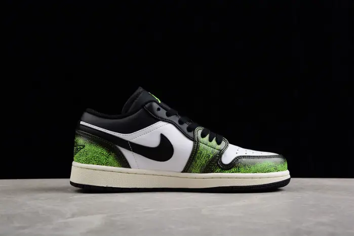 Jordan 1 Low Wear Away Electric Green 