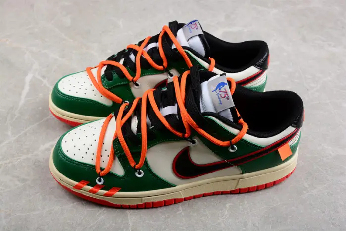 Nike SB Dunk Low 