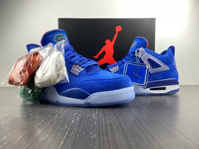 Air Jordan 4 