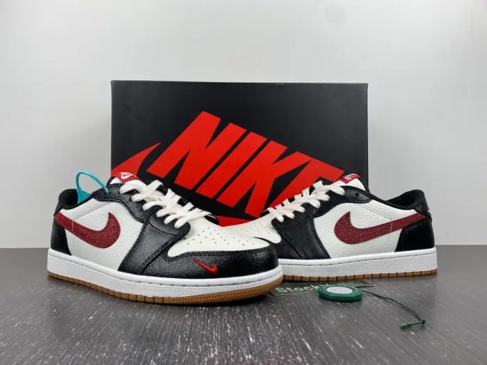 Air Jordan 1 Low 