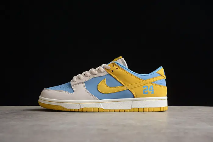 Nike SB Dunk Low 