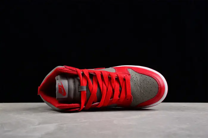 Nike SB Dunk High 