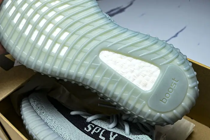 Yeezy Boost 350 V2 “ Jade Ash” 