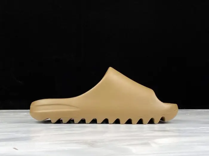 YEEZY SLIDES 'EARTH BROWN' 