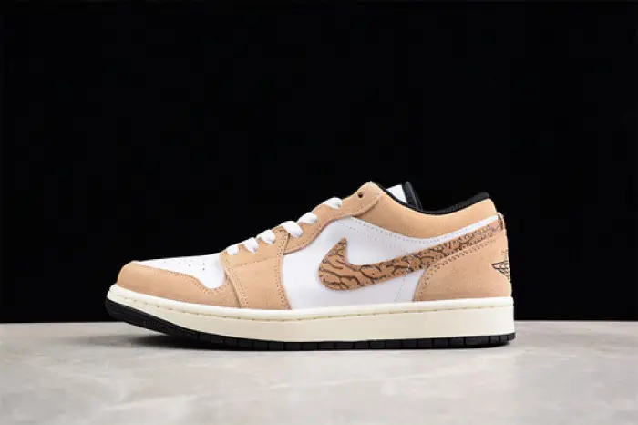 Air Jordan 1 Low 