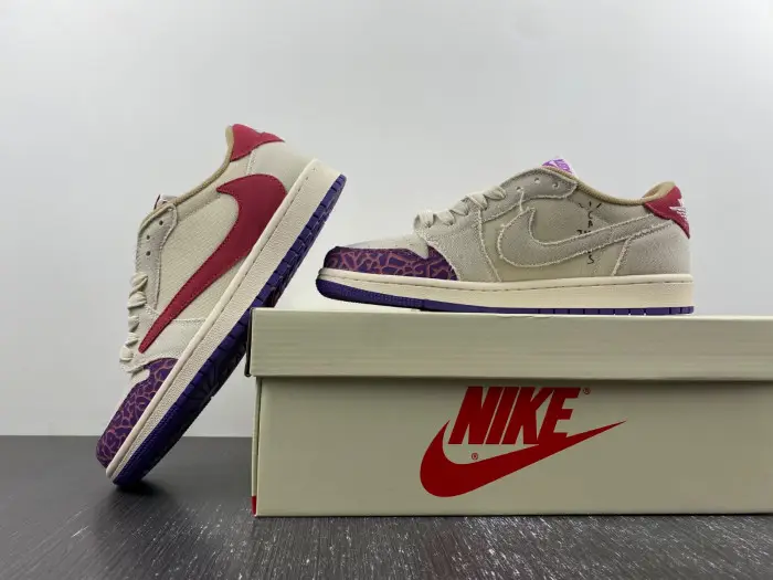 Travis Scott x Air Jordan 1 Low OG 
