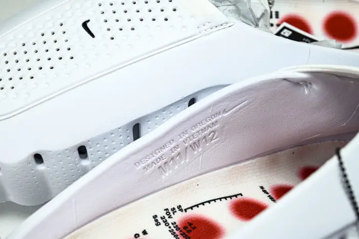 Nike Mind 001 