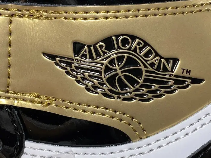 Jordan 1 Retro High NRG Patent Gold Toe 