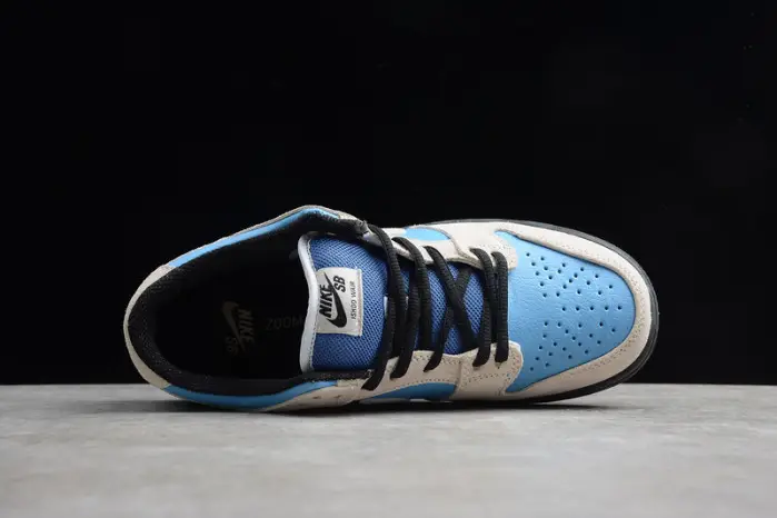 Nike SB Dunk Low Light Cream Thunderstorm 