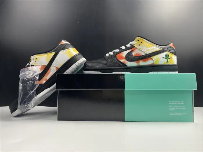 Nike SB Dunk Low Raygun Tie-Dye Black 
