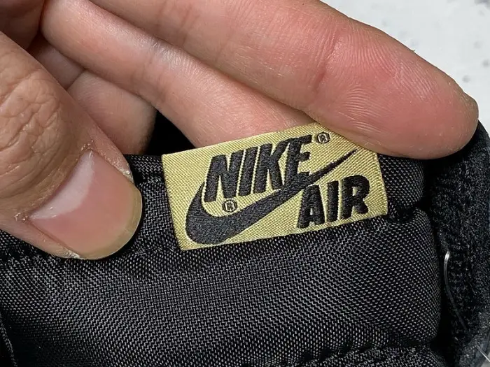 Jordan 1 Retro High NRG Patent Gold Toe 